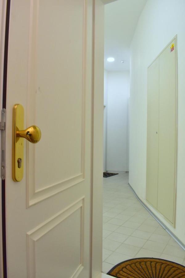 Lovely Apartment In Center 프라하 외부 사진